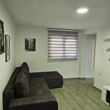 Diamond House Rent Vikendica Beška