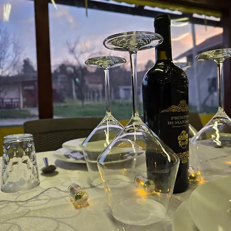 Dom wakacyjny Diamond House Rent Vikendica *