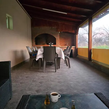 Diamond House Rent Vikendica Holiday home Beska