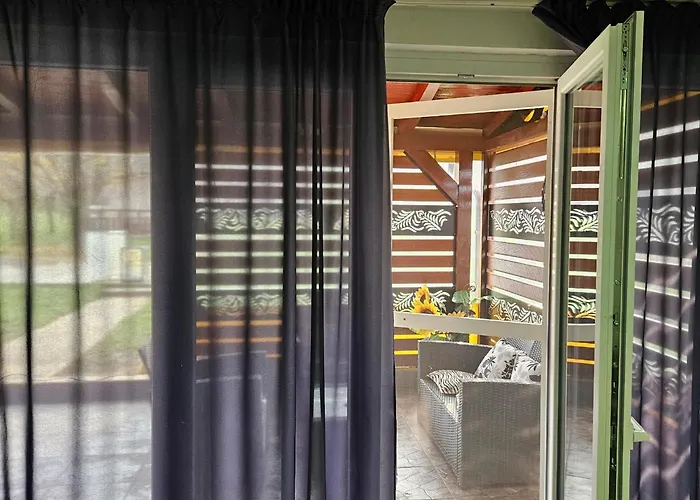 Semesterbostad Diamond House Rent Vikendica *