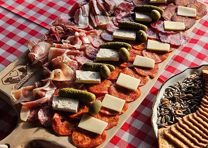 Semesterbostad Diamond House Rent Vikendica